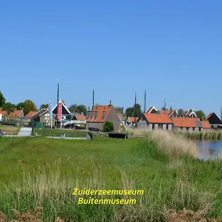 Karnemelkhuys 3*